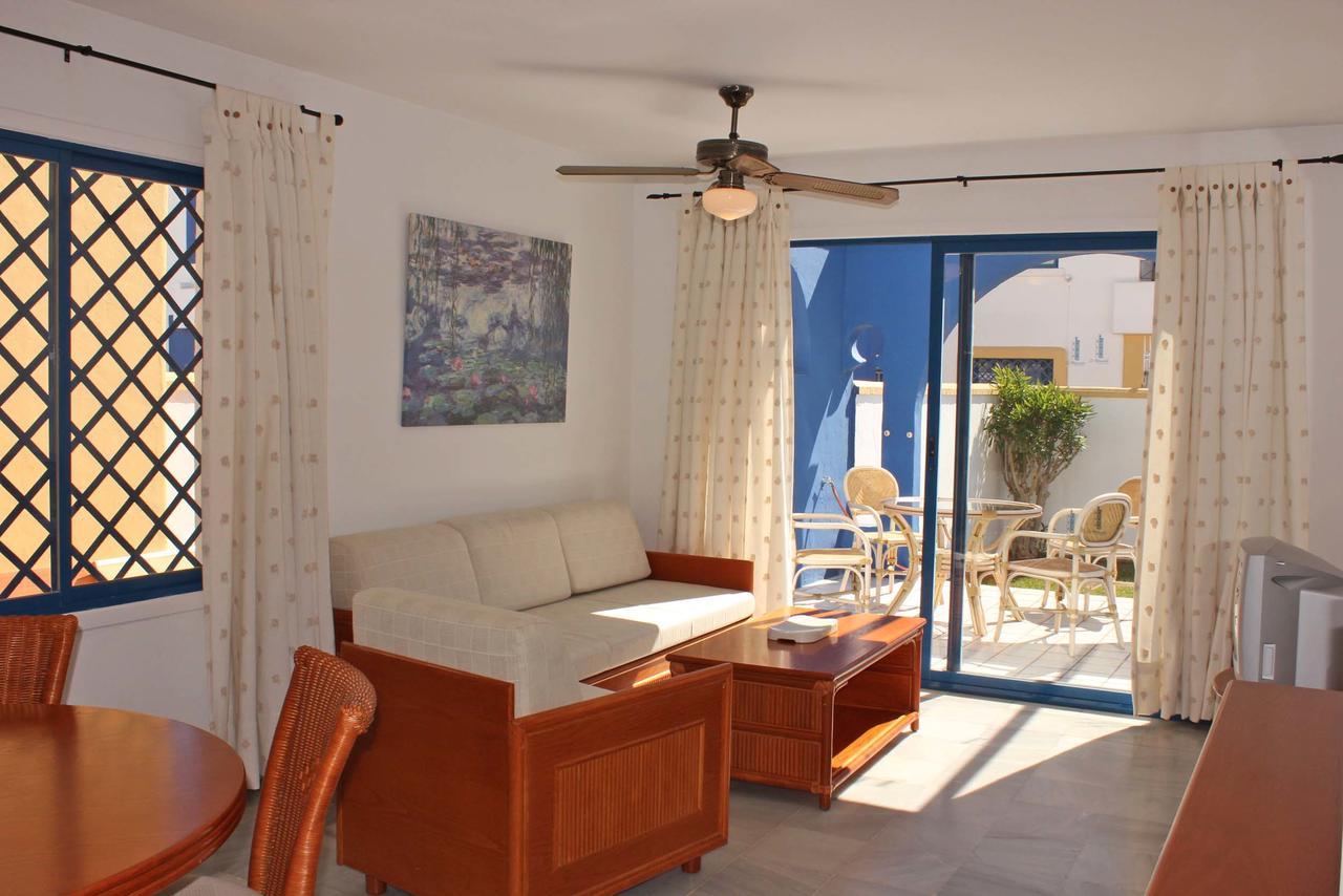 Apartamentos El Minarete Roquetas de Mar Exterior foto